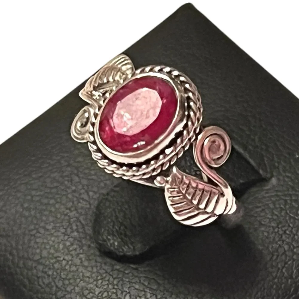 Artisan Sterling Silver Ruby Leaf Ring Size 6.5